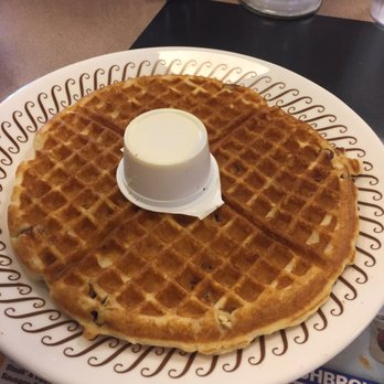 Waffle House - THE waffle w/ pecans - American Near Me - Phoenix, Arizona Waffle House - THE waffle w/ pecans - American Near Me - Phoenix, Arizona