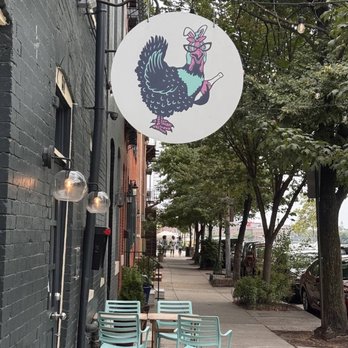 Bunny's Buckets & Bubbles - Chicken Shop Near Me - Baltimore, Maryland