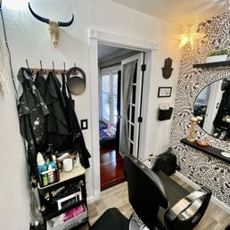 Salon space Salon space