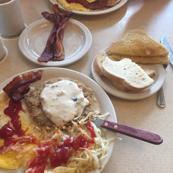 The Pancake Chef - Breakfast! - American Near Me - SeaTac, Washington