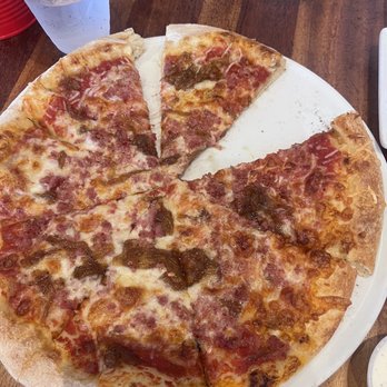 Sauce Pizza & Wine - Sausage & Caramelized Onion - Italian Near Me - Mesa, Arizona Sauce Pizza & Wine - Sausage & Caramelized Onion - Italian Near Me - Mesa, Arizona