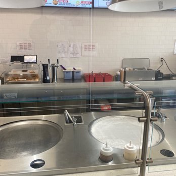 Sweet Charlie's - Plenty of mixing room - Ice Cream & Frozen Yogurt Near Me - New Hyde Park, New York Sweet Charlie's - Plenty of mixing room - Ice Cream & Frozen Yogurt Near Me - New Hyde Park, New York
