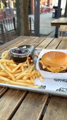 Gotham Burger Social Club - Greenpoint by null