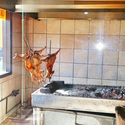 Restaurant los Norteños - Charcoal grill little goat