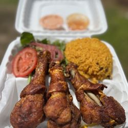 Jibaritos De La Isla - Pollo Frito/Fried Chicken Plate