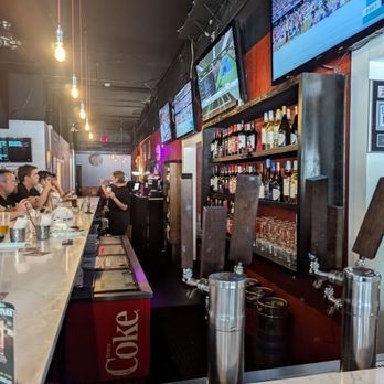 Engine No 9 - Longview of bar. - Burgers Near Me - Saint Petersburg, Florida Engine No 9 - Longview of bar. - Burgers Near Me - Saint Petersburg, Florida