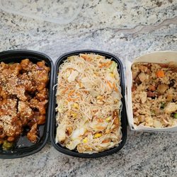 Jade Garden Restaurant - Sesame chicken, chicken mei fun, large pork fried rice $38