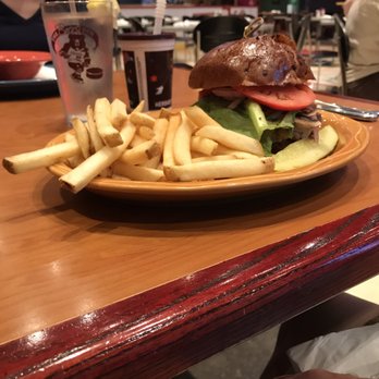The Bears' Den - Mushroom burger - Sports Bars Near Me - Hershey, Pennsylvania