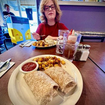 Grumpy's Cafe - son wants a bite of my burrito ! - Breakfast & Brunch Near Me - Cleveland, Ohio