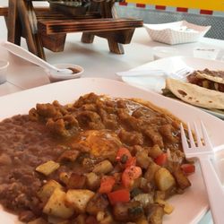 Antojitos Beba - Huevo en salsa de Chicharrón ( pocosito,rico, buen sabor )