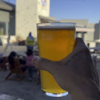 Oasis Texas Brewing - Beer with views - Breweries Near Me - Austin, Texas Oasis Texas Brewing - Beer with views - Breweries Near Me - Austin, Texas