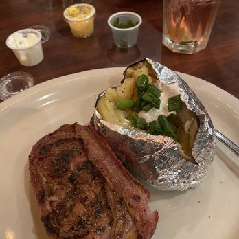 Dunston's Prime Steak House - Steakhouses Near Me - Dallas, Texas