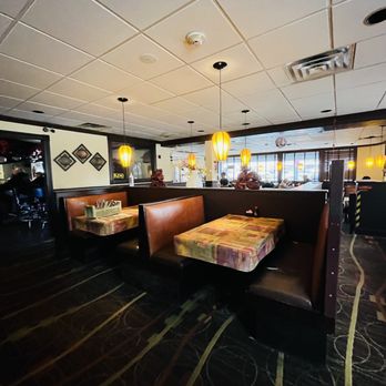 Ming Du - the interior of a restaurant - Chinese Near Me - Stoughton, Massachusetts Ming Du - the interior of a restaurant - Chinese Near Me - Stoughton, Massachusetts