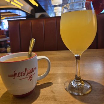 Silver Diner - Breakfast & Brunch Near Me - Nottingham, Maryland