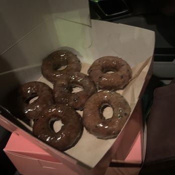 M & M Donuts - Half dozen blueberries - Donuts Near Me - Anaheim, California M & M Donuts - Half dozen blueberries - Donuts Near Me - Anaheim, California