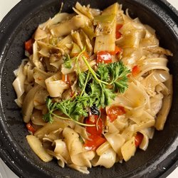 Asian Thai Kitchen 2 - Drunken Noodles