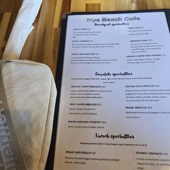 Nye Beach Cafe - Cafes Near Me - Newport, Oregon