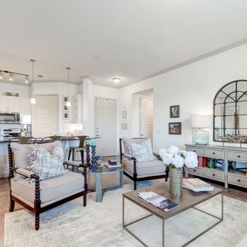 Berkshire Creekside Apartments - Apartments Near Me - New Braunfels, Texas Berkshire Creekside Apartments - Apartments Near Me - New Braunfels, Texas