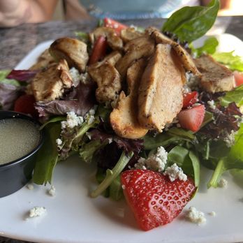 Canvas Artistry - Strawberry Salad with Chicken - Tacos Near Me - Albuquerque, New Mexico