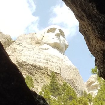 Mount Rushmore National Memorial - Landmarks & Historical Buildings Near Me - Keystone, South Dakota Mount Rushmore National Memorial - Landmarks & Historical Buildings Near Me - Keystone, South Dakota