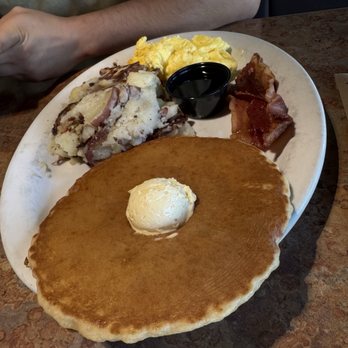 Huckleberry's Breakfast and Lunch - Breakfast & Brunch Near Me - Stockton, California Huckleberry's Breakfast and Lunch - Breakfast & Brunch Near Me - Stockton, California
