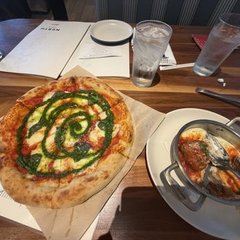 North Italia - Italian Meatballs with a Tie-Dye Margherita Pizza - Italian Near Me - Cerritos, California North Italia - Italian Meatballs with a Tie-Dye Margherita Pizza - Italian Near Me - Cerritos, California