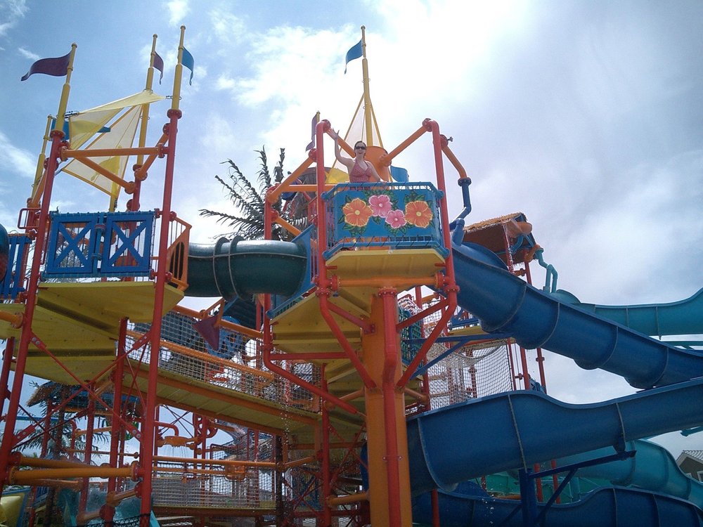 RHODES RANCH RECREATION CENTER Updated April 2024 41 Photos & 40