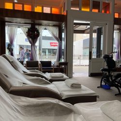 Pure Foot Spa & Massage - Relaxing environment