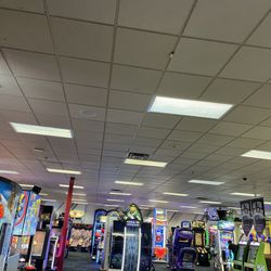 Chuck E. Cheese