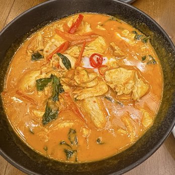 Pai Northern Thai Kitchen - Chicken Penang curry - Thai Near Me - Toronto, Ontario Pai Northern Thai Kitchen - Chicken Penang curry - Thai Near Me - Toronto, Ontario