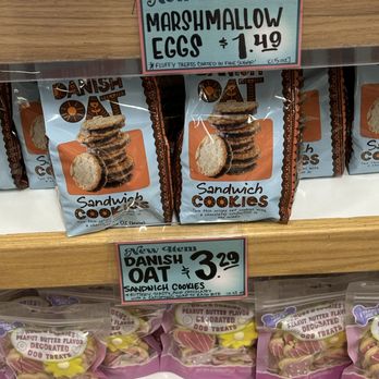 Trader Joe's - Danish Oat Sandwich Cookies $3.29 10.57z - Grocery Near Me - San Francisco, California Trader Joe's - Danish Oat Sandwich Cookies $3.29 10.57z - Grocery Near Me - San Francisco, California
