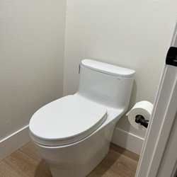 Toto toilet