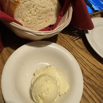 Lanza's Restaurant - Bread and butter - Italian Near Me - Kings Beach, California