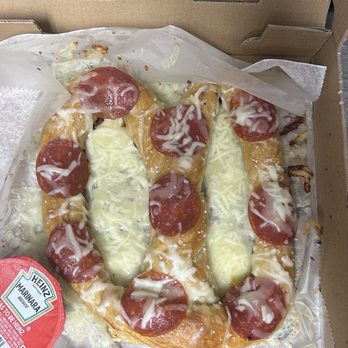 The Donut Wagon - Pizza pretzel - Food Trucks Near Me The Donut Wagon - Pizza pretzel - Food Trucks Near Me