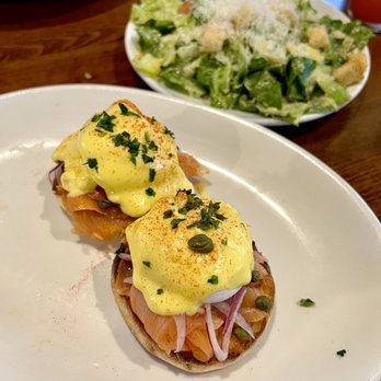 Toast Kitchen & Bar - Santa Barbara Benedict with Caesar Salad - Breakfast & Brunch Near Me - Brea, California Toast Kitchen & Bar - Santa Barbara Benedict with Caesar Salad - Breakfast & Brunch Near Me - Brea, California
