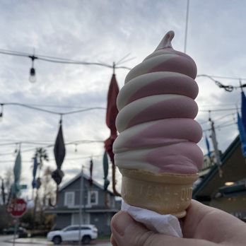Meadowlark Dairy - Vanilla / strawberry swirl soft serve cone - Ice Cream & Frozen Yogurt Near Me - Pleasanton, California Meadowlark Dairy - Vanilla / strawberry swirl soft serve cone - Ice Cream & Frozen Yogurt Near Me - Pleasanton, California
