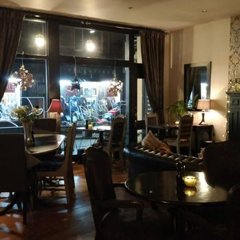 Lounge - Interior - French Near Me - Crieff, PKN