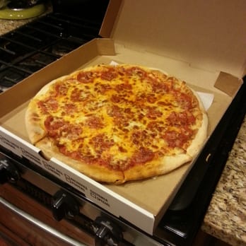 Italiano Pizzeria - Large pepperoni pizza - Pizza Near Me - Capitol Heights, Maryland