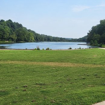 Lake Atalanta - Lakes Near Me - Rogers, Arkansas