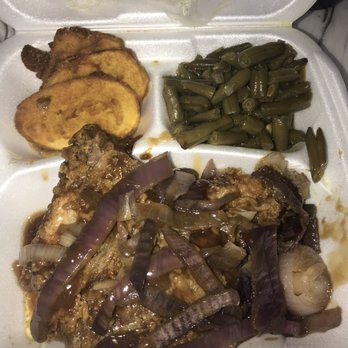 Chicken Bucket - Smothered pork chops, squash fries and green beans My new favorite - Chicken Shop Near Me - Mount Holly, North Carolina