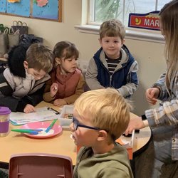 Debbie Felt's Preschool - Exploratory table crafts to expand creativity!
