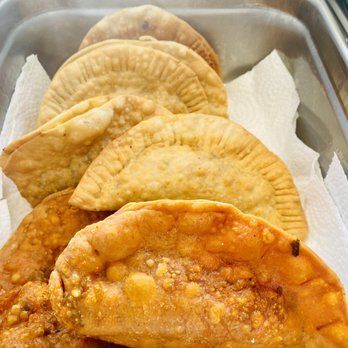 Mamacitas - Chicken and cheese and beef and cheese empanada - Puerto Rican Near Me - Syracuse, New York Mamacitas - Chicken and cheese and beef and cheese empanada - Puerto Rican Near Me - Syracuse, New York
