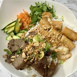 Bo Tea Cafe - Grilled Pork, Shrimp & Eggroll Vermicelli.