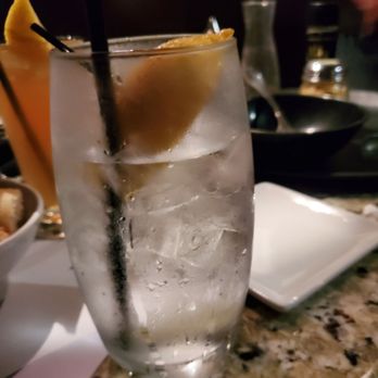 The Melting Pot - Water with lemon - Fondue Near Me - Arlington, Texas The Melting Pot - Water with lemon - Fondue Near Me - Arlington, Texas