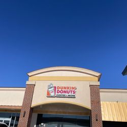 Dunkin' - Beautiful day at Dunkin'
