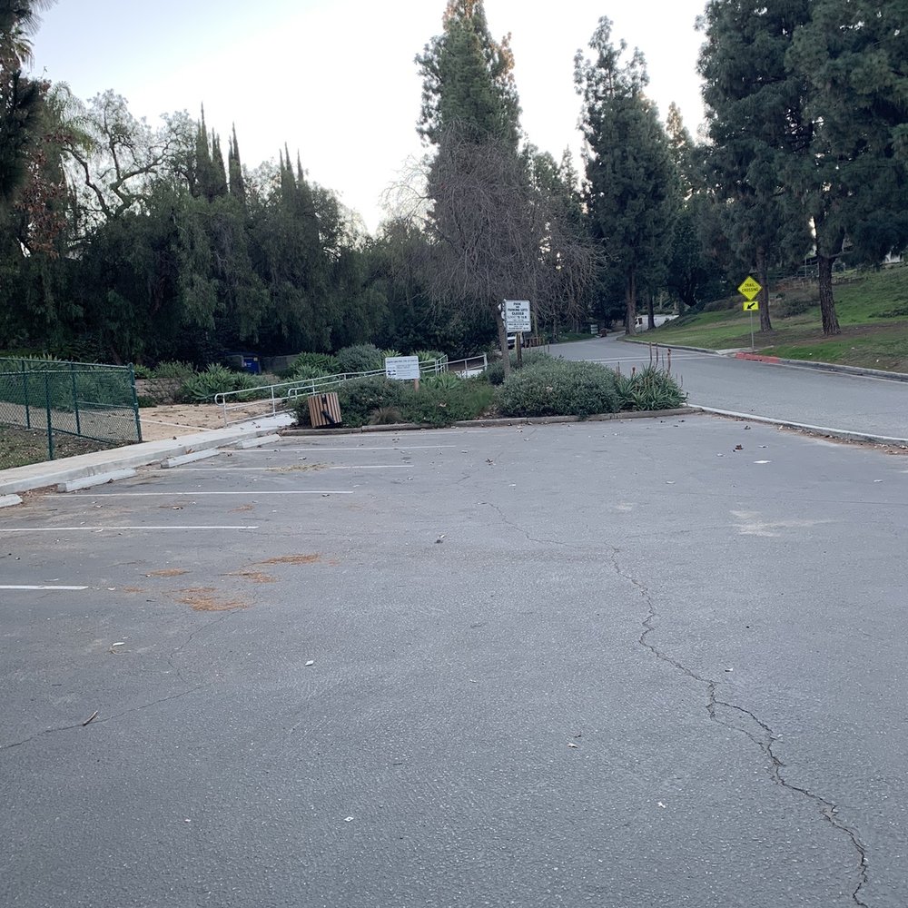 Laguna Lake Park - Free parking !!! Two lots and street parking appears available too - Parks Near Me - Fullerton, California Laguna Lake Park - Free parking !!! Two lots and street parking appears available too - Parks Near Me - Fullerton, California
