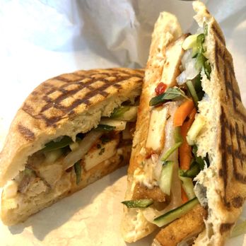 Mendocino Farms - Vegan Bahn Mi - Salad Near Me - Austin, Texas