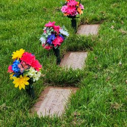 Mt Olivet Cemetery - Clean graves ready for Memorial Day