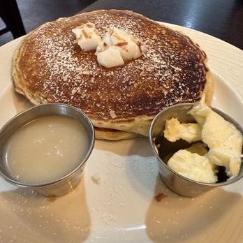 SixtyTwo MarcKet - Macadamia and banana pancakes! - New American Near Me - Wailuku, Hawaii
