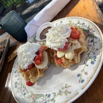 Cafe on 27 - Breakfast & Brunch Near Me - Topanga, California Cafe on 27 - Breakfast & Brunch Near Me - Topanga, California